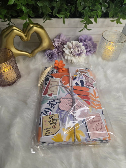 Luxe & Lucky Blind Date with a Book